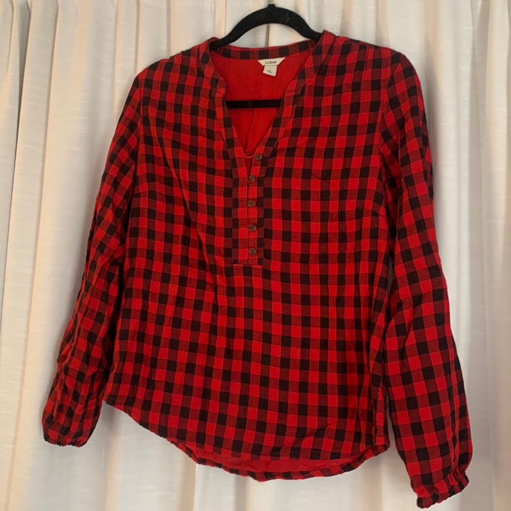 LL Bean size small female top.